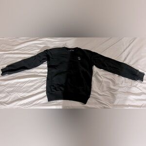 Abercrombie Kids black pullover sweatshirt